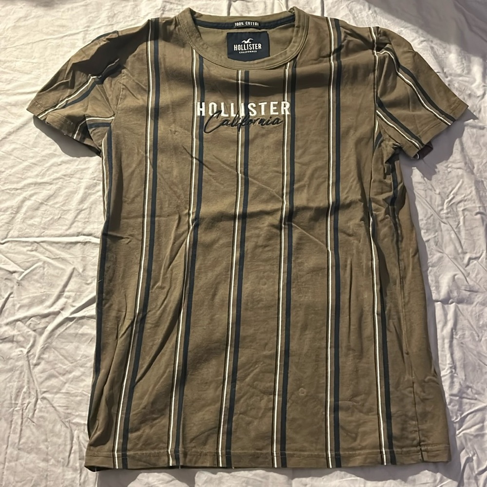 Hollister Tee